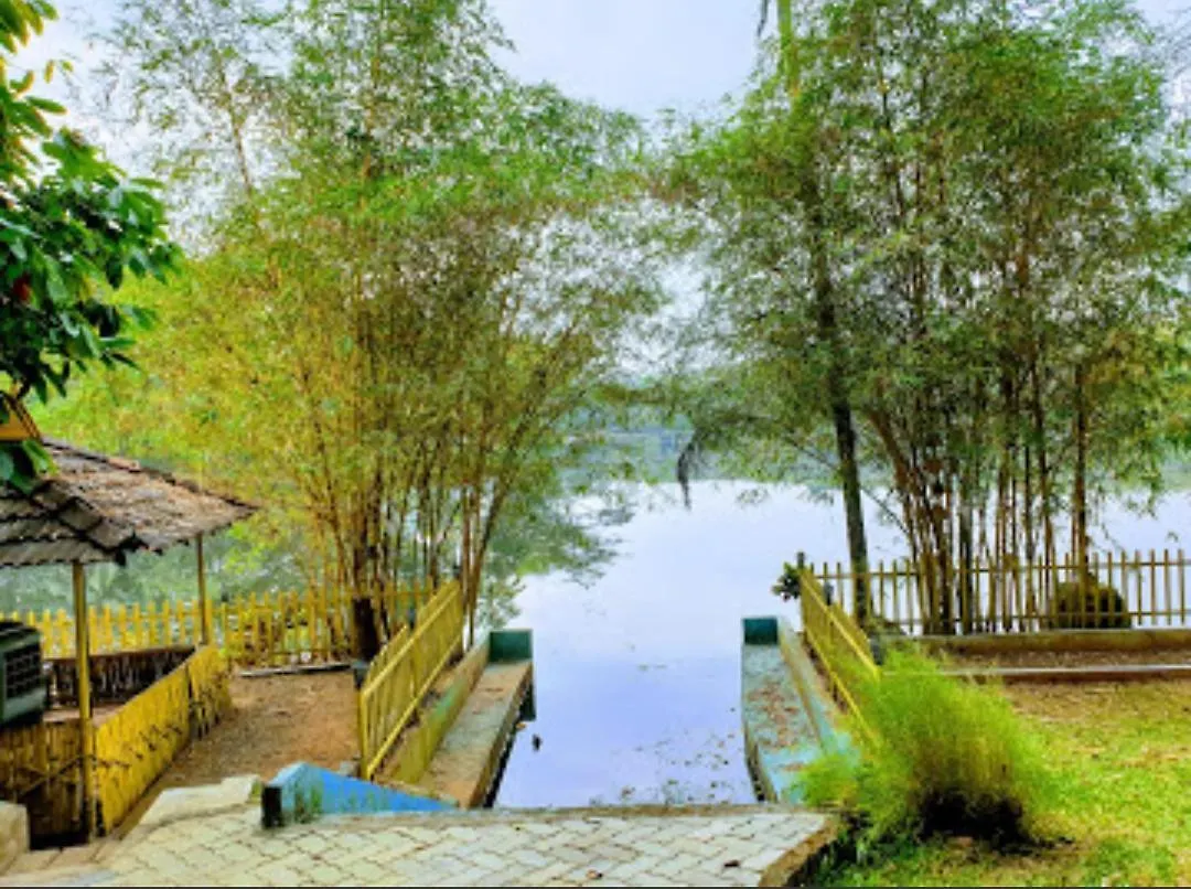 Sparrow Vale Resort Kotamangalam 0*,